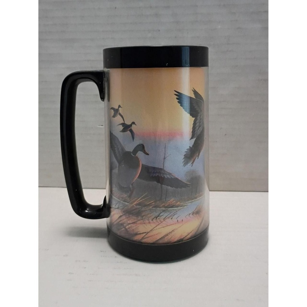 Vintage 1980s Thermo-Serv insulated wildlife mug